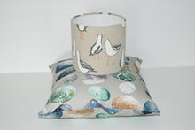 Load image into Gallery viewer, Quirky Stone Seagull Lamp Shade